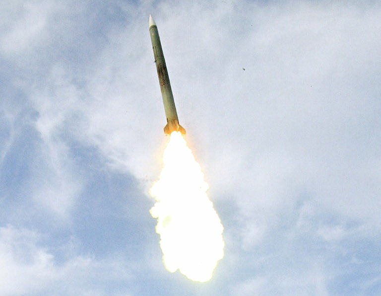 http://www.ausairpower.net/PLA-N/HHQ-9-DDG-Launch-2AS.jpg