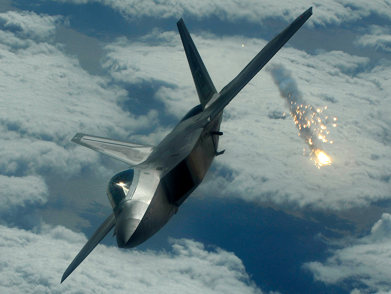 http://www.ausairpower.net/USAF/F-22A-Raptor-Expendables-Release-4S.jpg