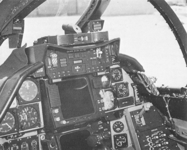 000-F-14A-Cockpit-1A.jpg
