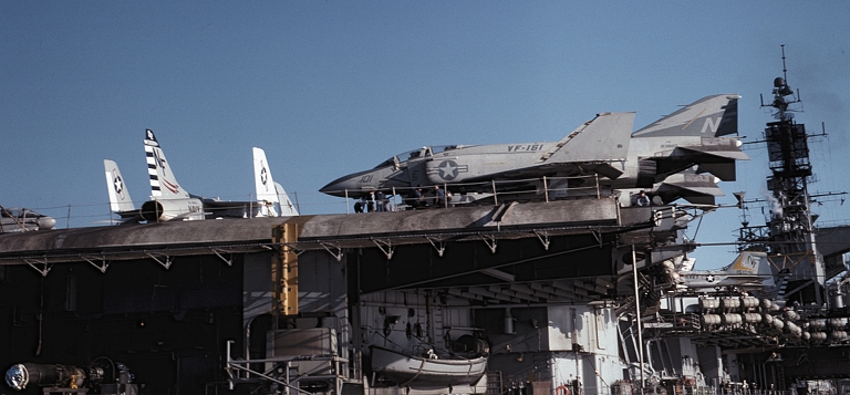 CV-41-USS-Midway-Fremantle-1981-1S.jpg